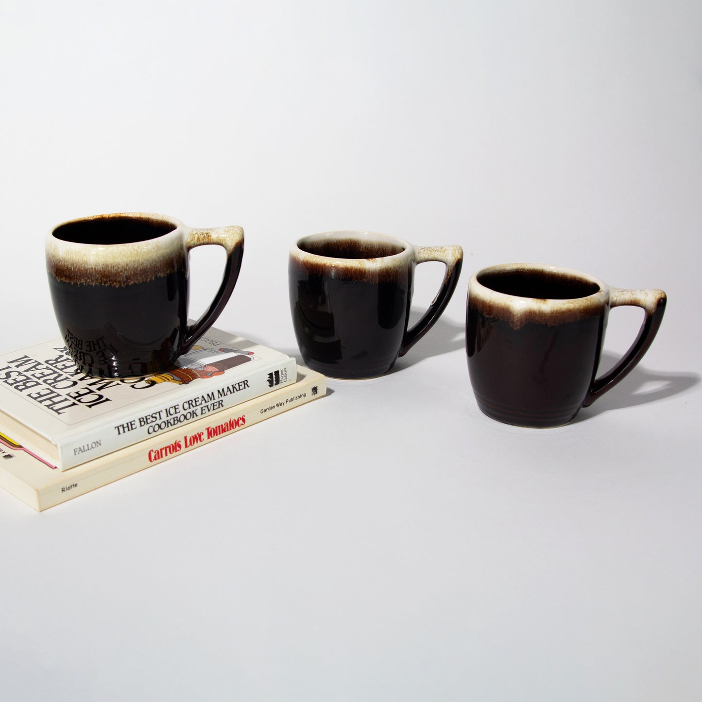 Vintage Gourmet Brown
by Pfaltzgraff Mug with Cream Rim, 1970s