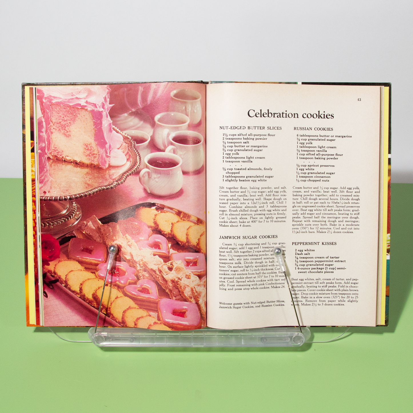 Better Homes & Gardens Cookies & Candies Cookbook, 1966