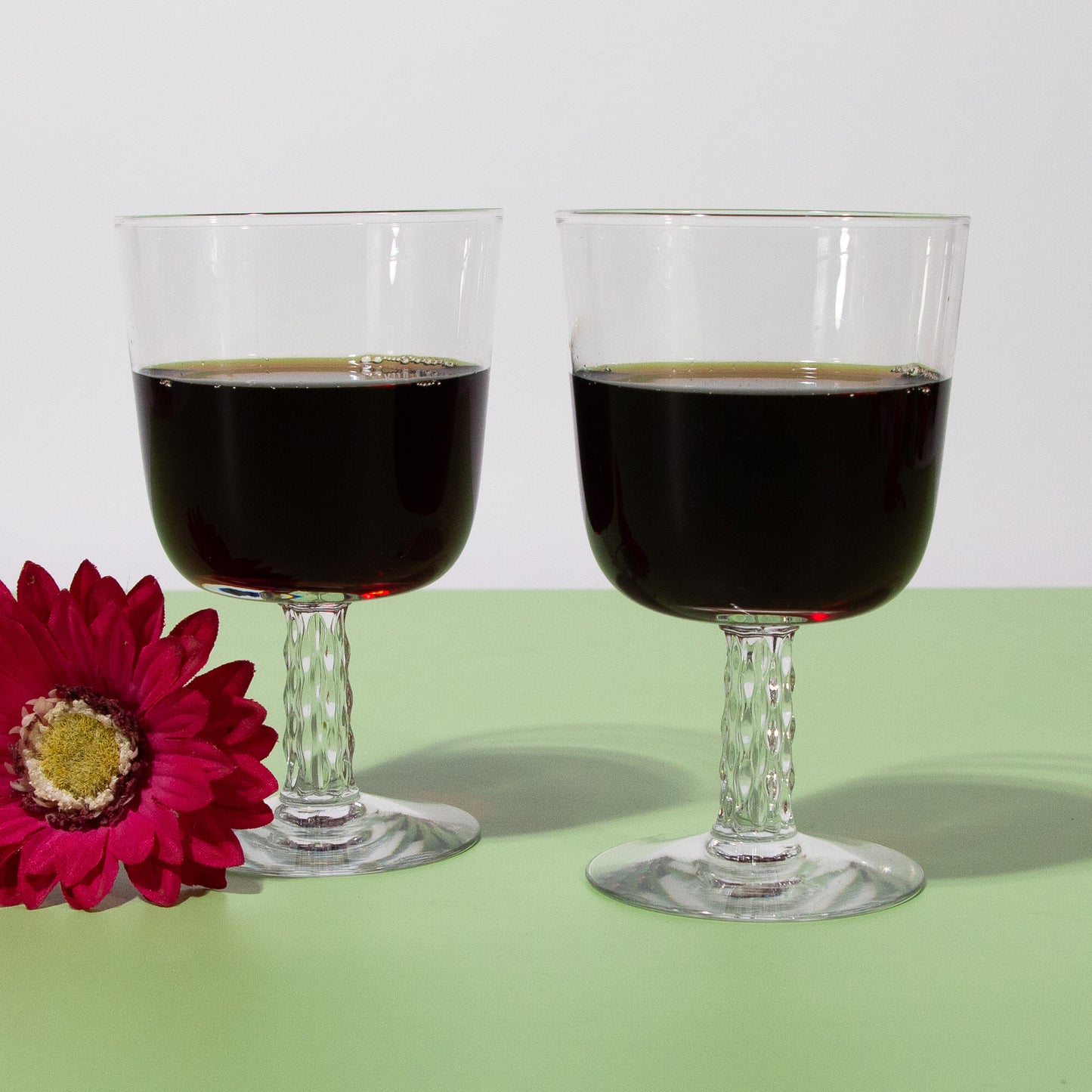 Vintage Ridged Stem Wine Glasses, 1980s